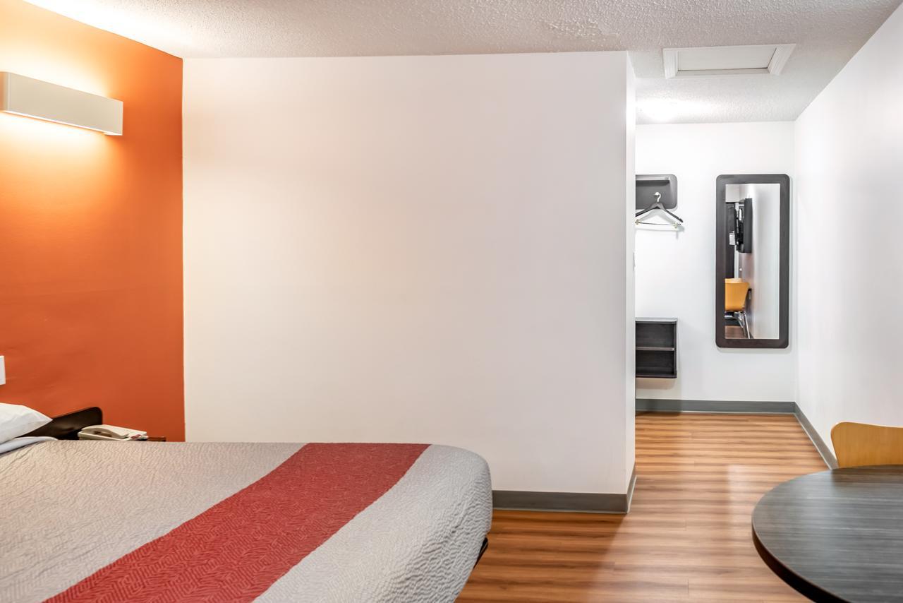 Motel 6-Fort Nelson, Bc Zewnętrze zdjęcie