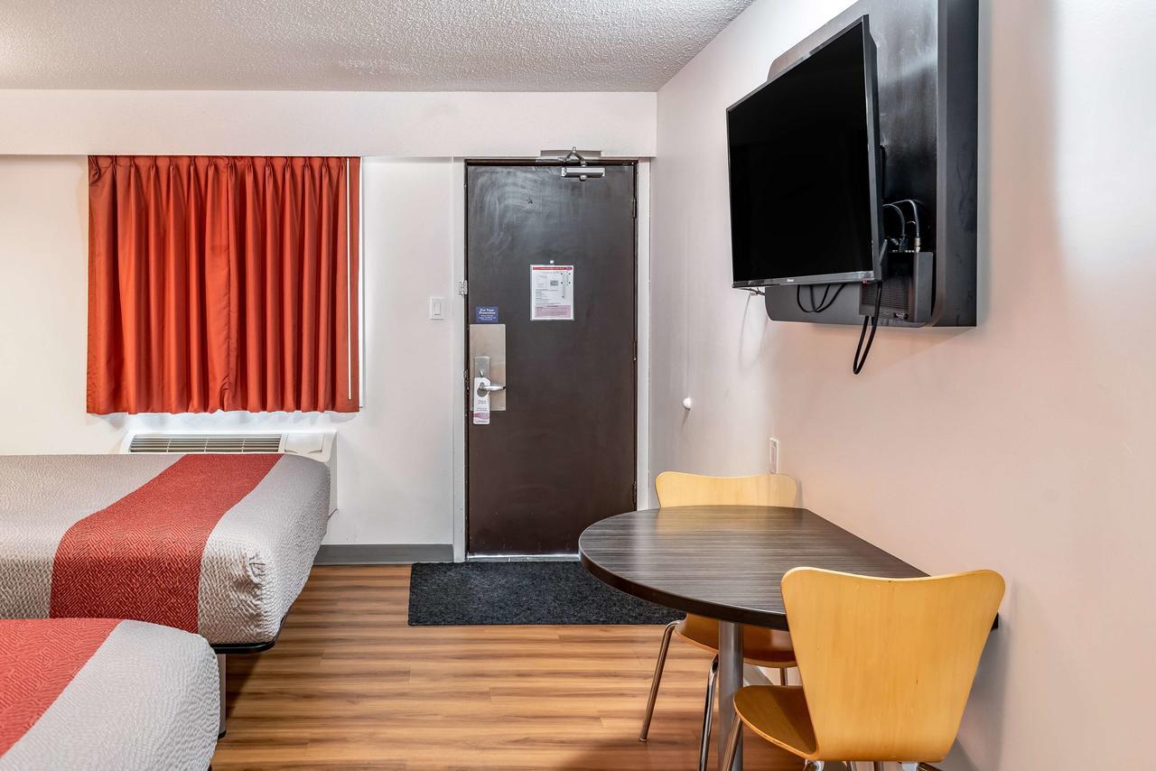 Motel 6-Fort Nelson, Bc Zewnętrze zdjęcie